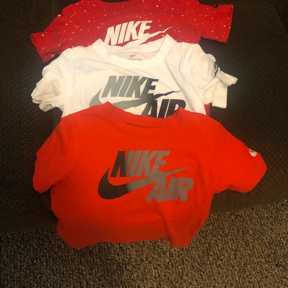 Boys/girls Nike shirts